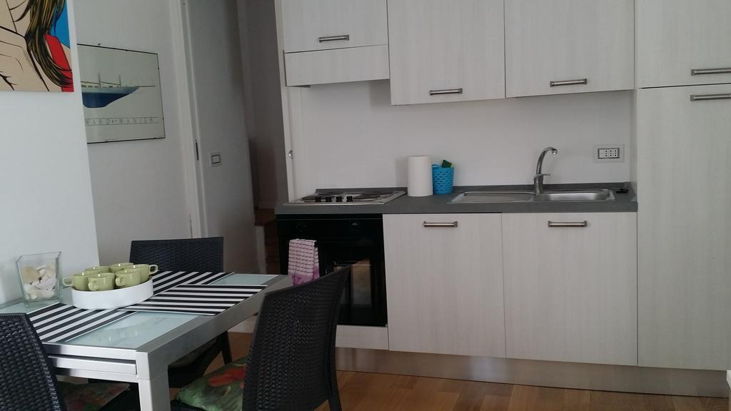 Apartments Le Terrazze ヴェルナッツァ 部屋 写真