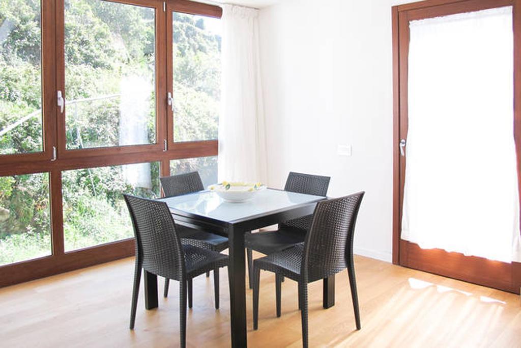 Apartments Le Terrazze ヴェルナッツァ 部屋 写真